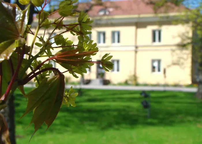 Haemeenkylaen Kartano 4*